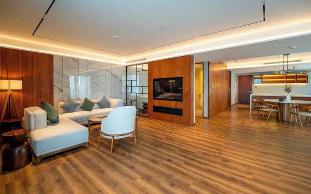 Central Plaza Hotel - My Tho