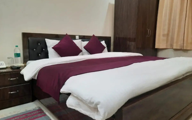 Hotel Devaaya Palace