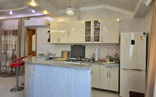Chakvi house