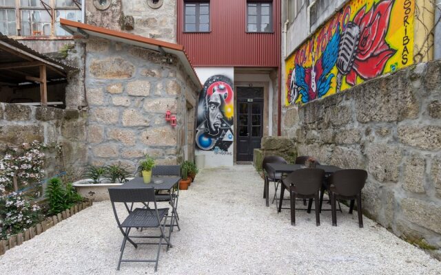 Rock n Porto Hostel