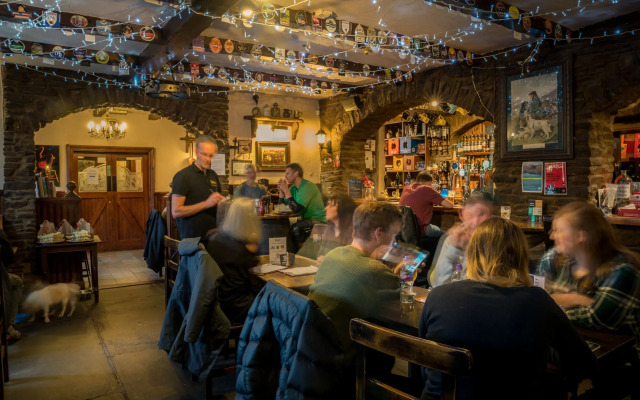 The Forth Inn