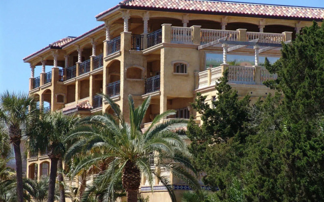 Ocean Lodge