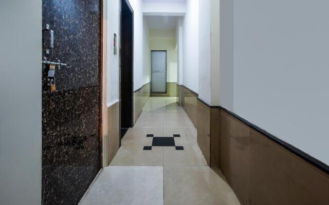 OYO Flagship 17165 Ace Residency Marol