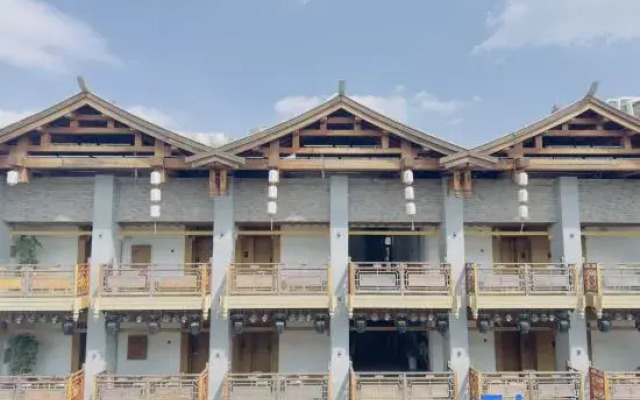 Sucai Culture and Art Hotel (Xishan Dianchi Haigeng Store)