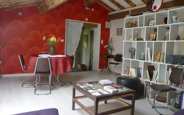 La Maison Arc en Ciel