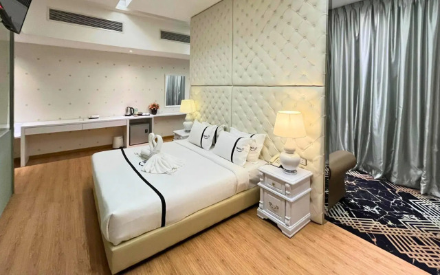 Top Holiday Hotel @ The Mines Seri Kembangan