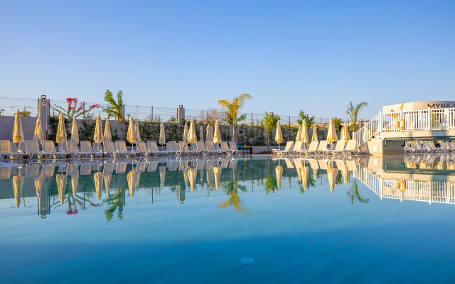Side Moon Palace Hotel