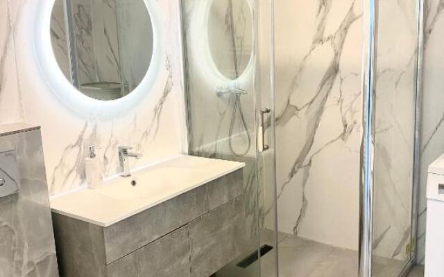 Marble Home by Sandmar