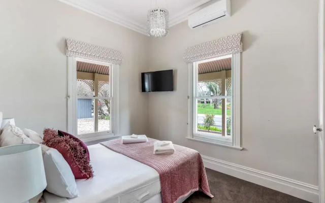 Grandview Accommodation - The Flaxley Apartments