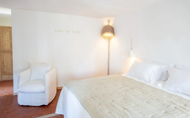 La Bâtisse en Blanc