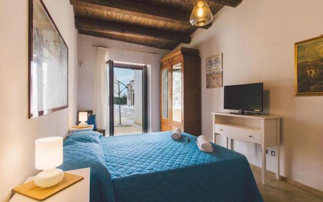 CASALE DOME' 14&2, Emma Villas