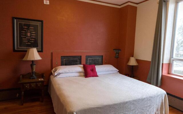 Centralia Square Grand Ballroom and Vintage Hotel