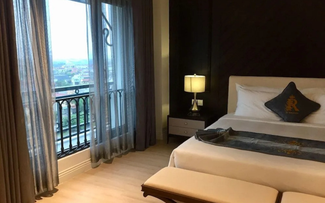 Rex Quang Binh Hotel
