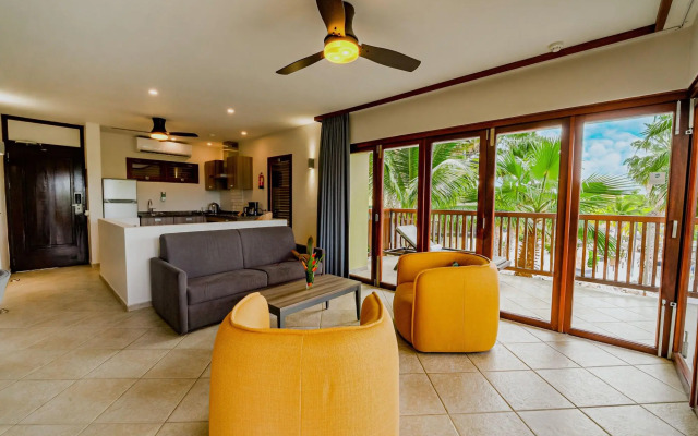 LionsDive Beach Resort