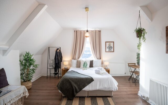 Phnix Central Luxury Accommodation