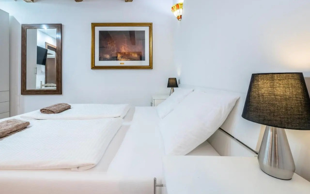 Valletta Main Street Apartment DELUXE
