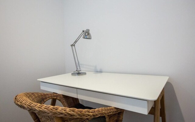 Simple And Cozy Apartment In Parkville