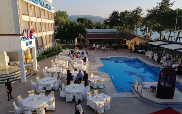 Grand Nicea Hotel