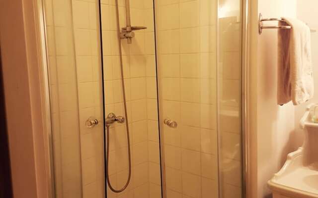 Private Room 2 Old Town Parking Beach