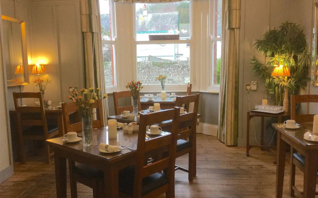 The Groveside Guest House