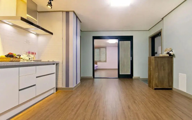 Boryeong Laon Pension