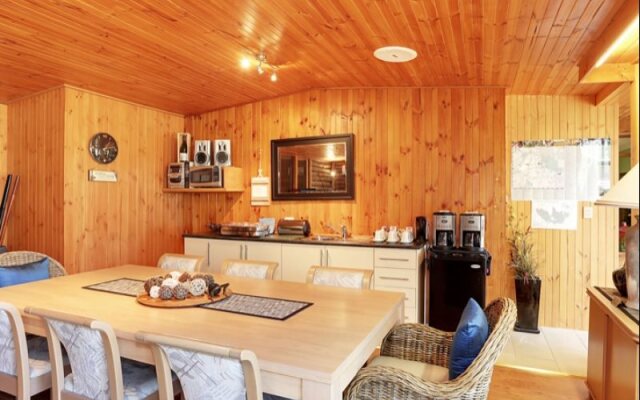 Sunway Farm Bed & Breakfast & Rosebud Cottage