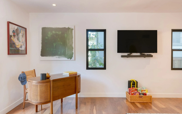 Silver Screen by Avantstay Luxe Backyard Escape