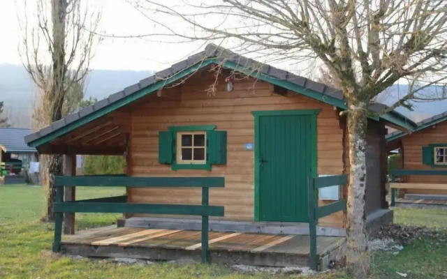 Chalets Etape du Camping Le Bivouac