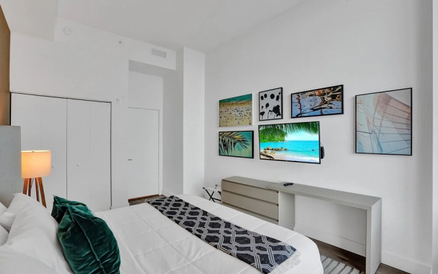 Beachfront 1 bedroom in a lux building