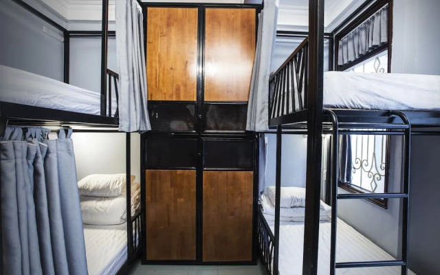 The Chi Novel Hostel