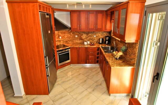 Superior Sea View Apartment