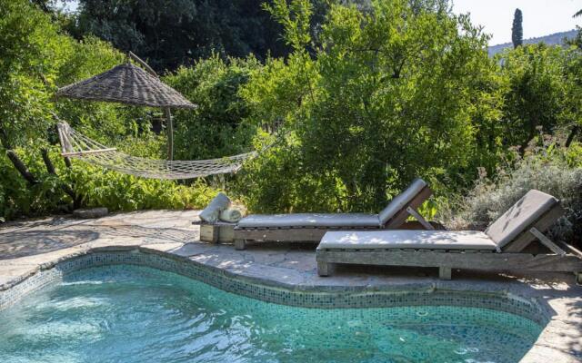 Cozy and Secluded House With Garden in Bodrum