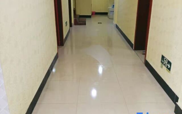 Nanchang Nuanxin Hotel (Shuanggang Subway Station Branch)