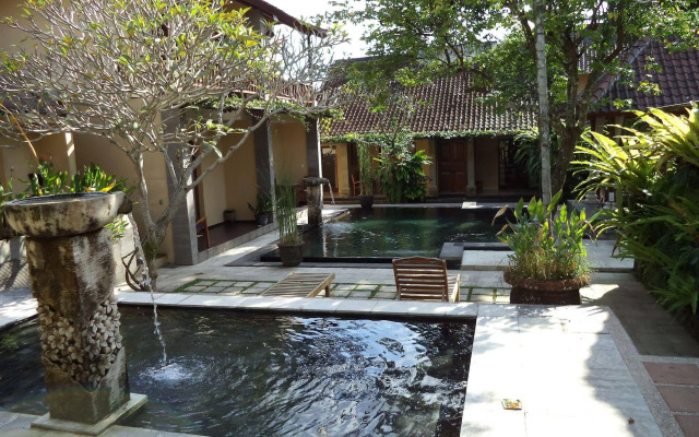 Lokasari Bungalows Spa & Gallery