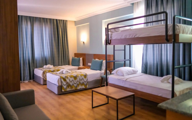 Side Village Hotel 