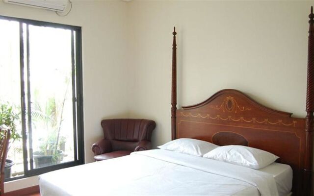Arimbi Pejaten Suites