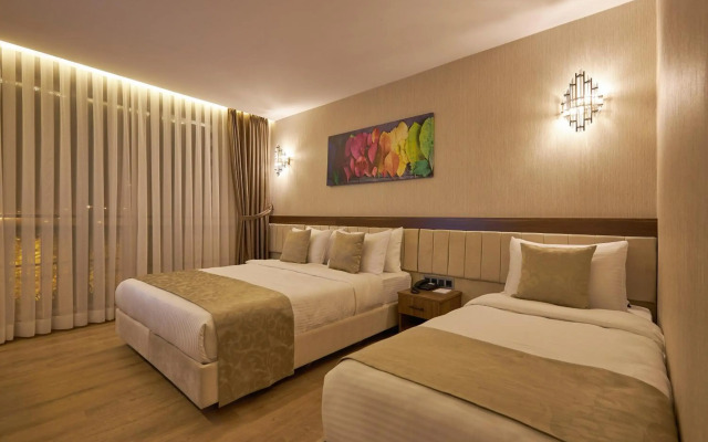 Ascot Hotel Buyukada