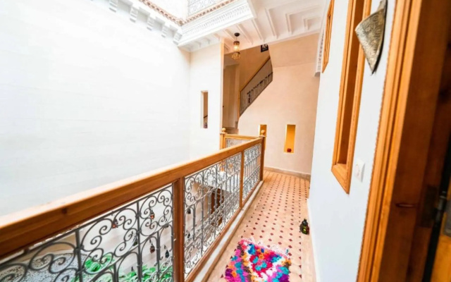 Riad Kiyanjana