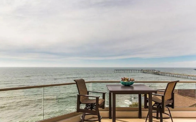House By The Ocean