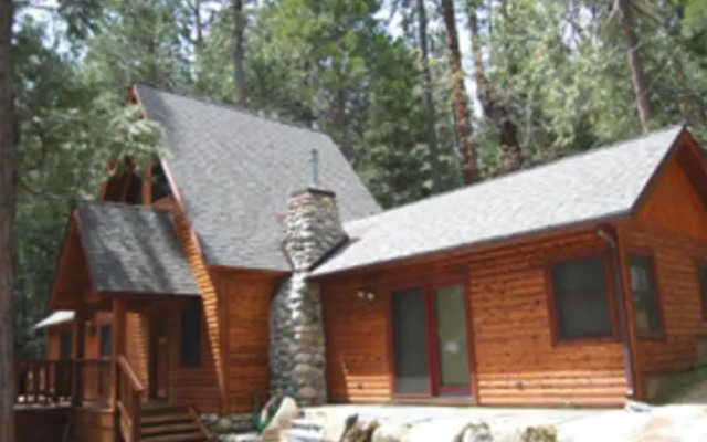 RedAwning Cabin #9 Boots Heaven