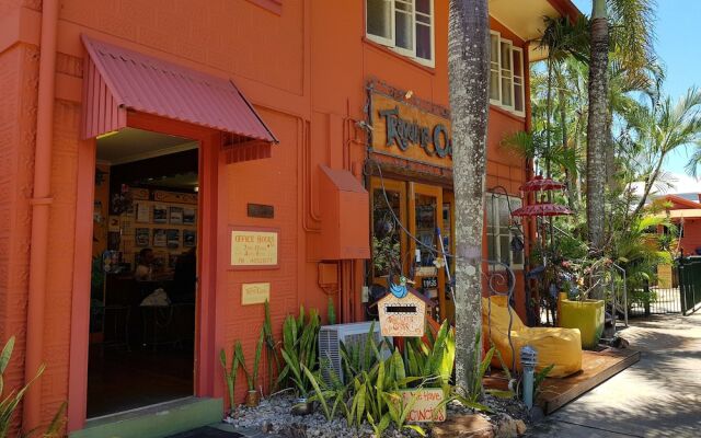 Travellers Oasis - Hostel