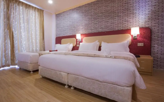 Sunrise Beach and Spa Hotel