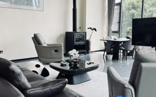 Qiaozhuanju Hotel (Dujiangyan Qingchengshan)