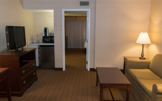 MCM Eleganté Hotel & Suites