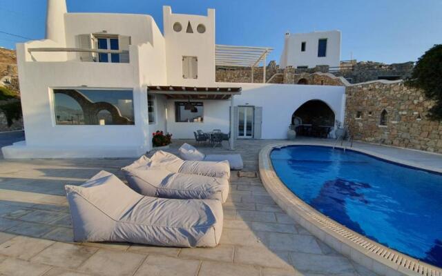 Stunning Villa 4BR in Mykonos