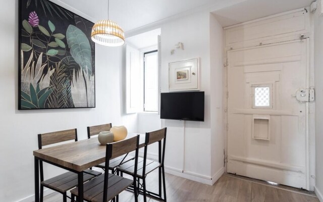 Estrela Patio Apartment by LU Holidays