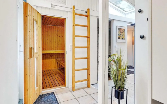 8 Person Holiday Home in Romo