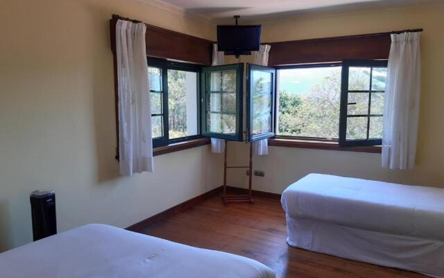 Hotel Rústico Punta Uia