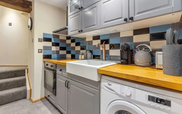 Host Stay Merchant House Basement