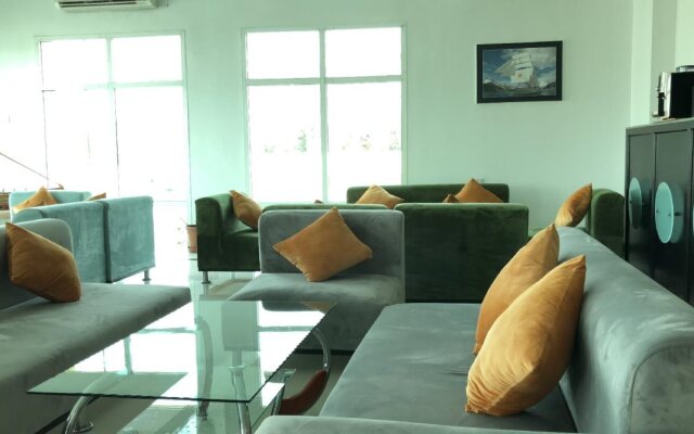 Al Multaqa Hotel